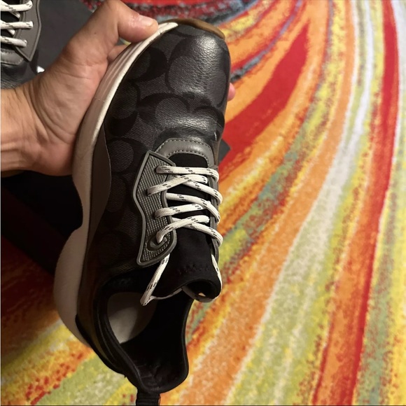 Coach signature leather black and grey tennis shoe - Picture 5 of 6